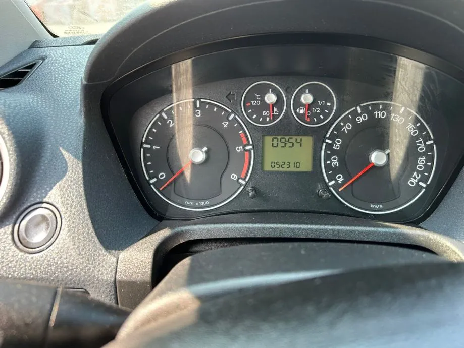 ford fiesta 1,4 td, 2009 god. - slika 11