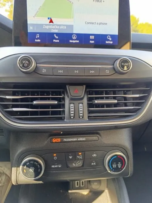 ford focus 1,5 ecoblue - slika 14
