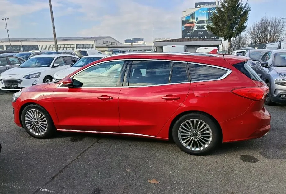 ford focus karavan 1,5 ecoblue vignale. fulll. jamstvo. leasing - slika 4
