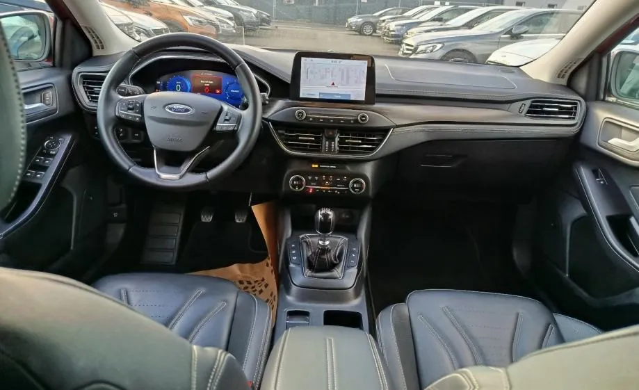 ford focus karavan 1,5 ecoblue vignale. fulll. jamstvo. leasing - slika 13