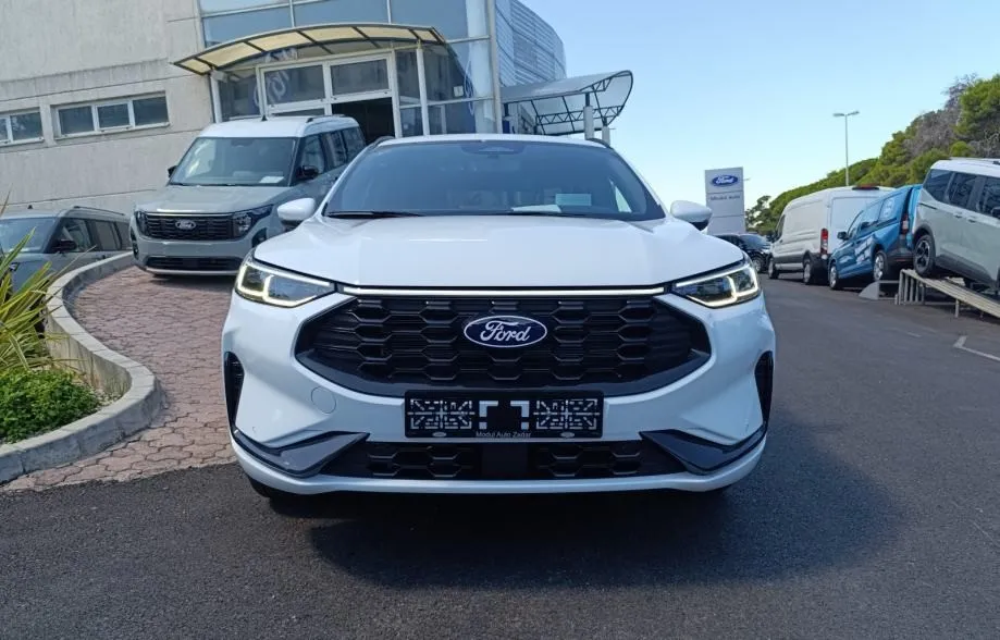kuga st line 2.5 fhev 180ks cvt fwd - slika 2