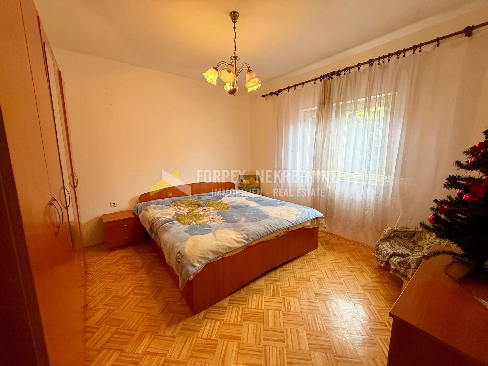 novi vinodolski-kuća sa dvorištem 250 metara od mora - slika 3