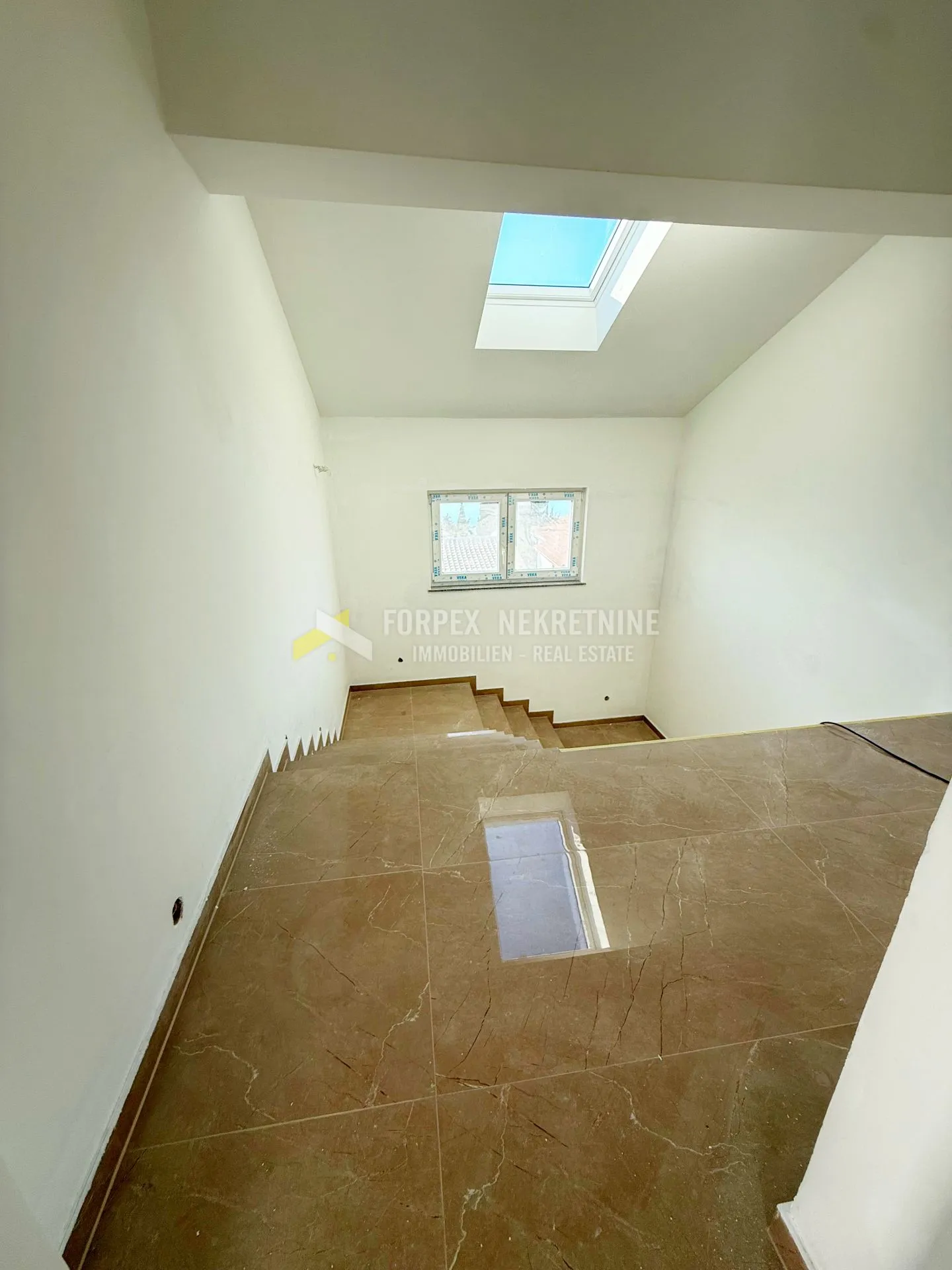 novi vinodolski-stan 72 m2 u novogradnji sa pogledom na more - slika 11