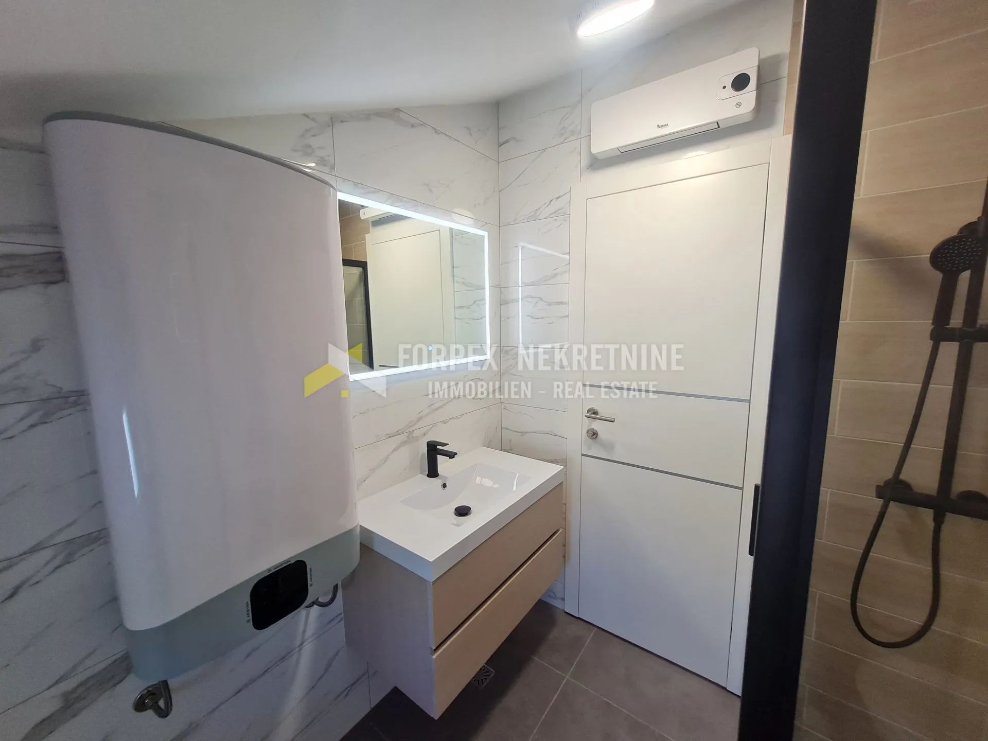crikvenica-stan 54 m2 sa pogledom na more - slika 4