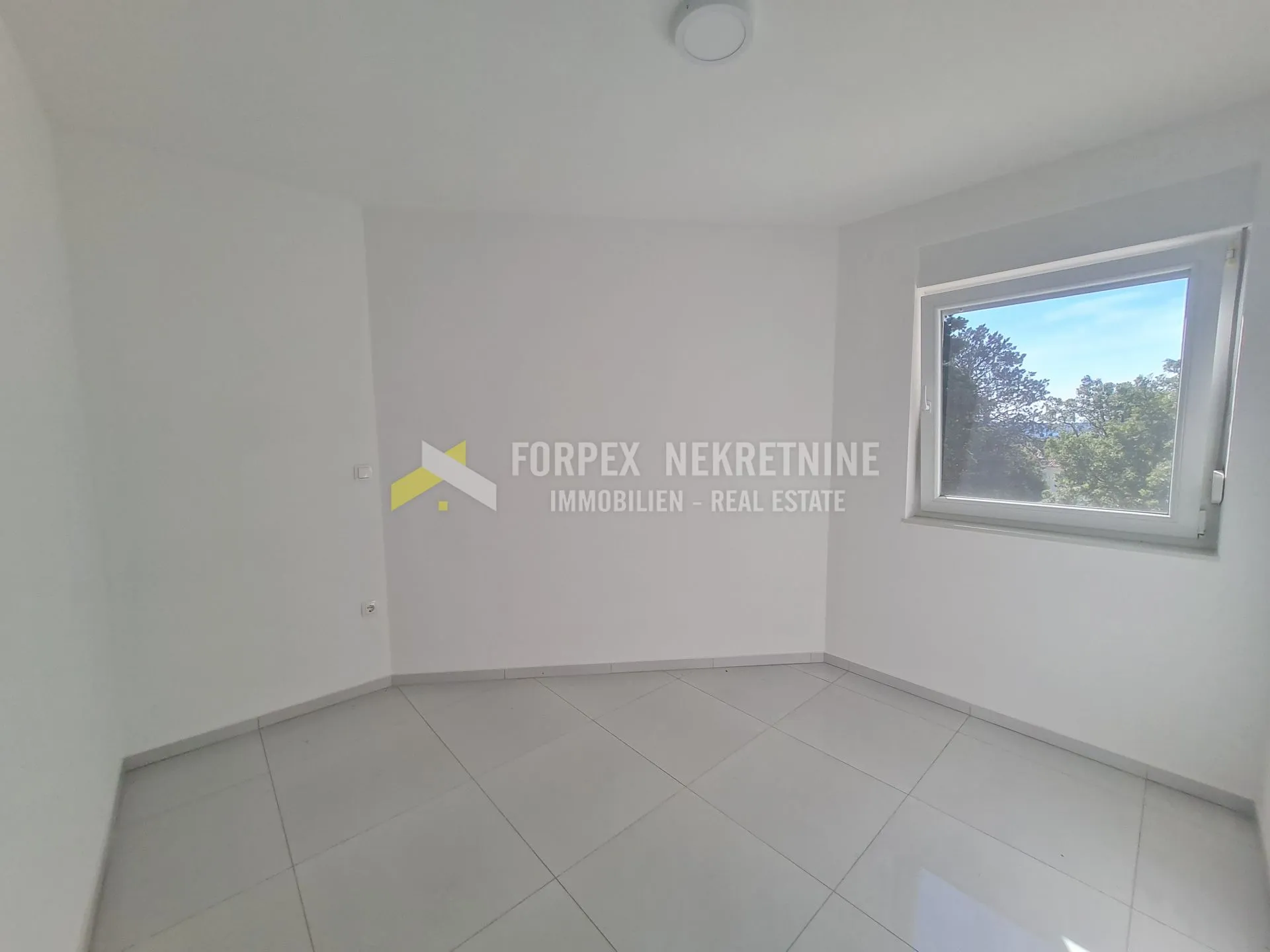 crikvenica-stan 58 m2 u novogradnji - slika 2