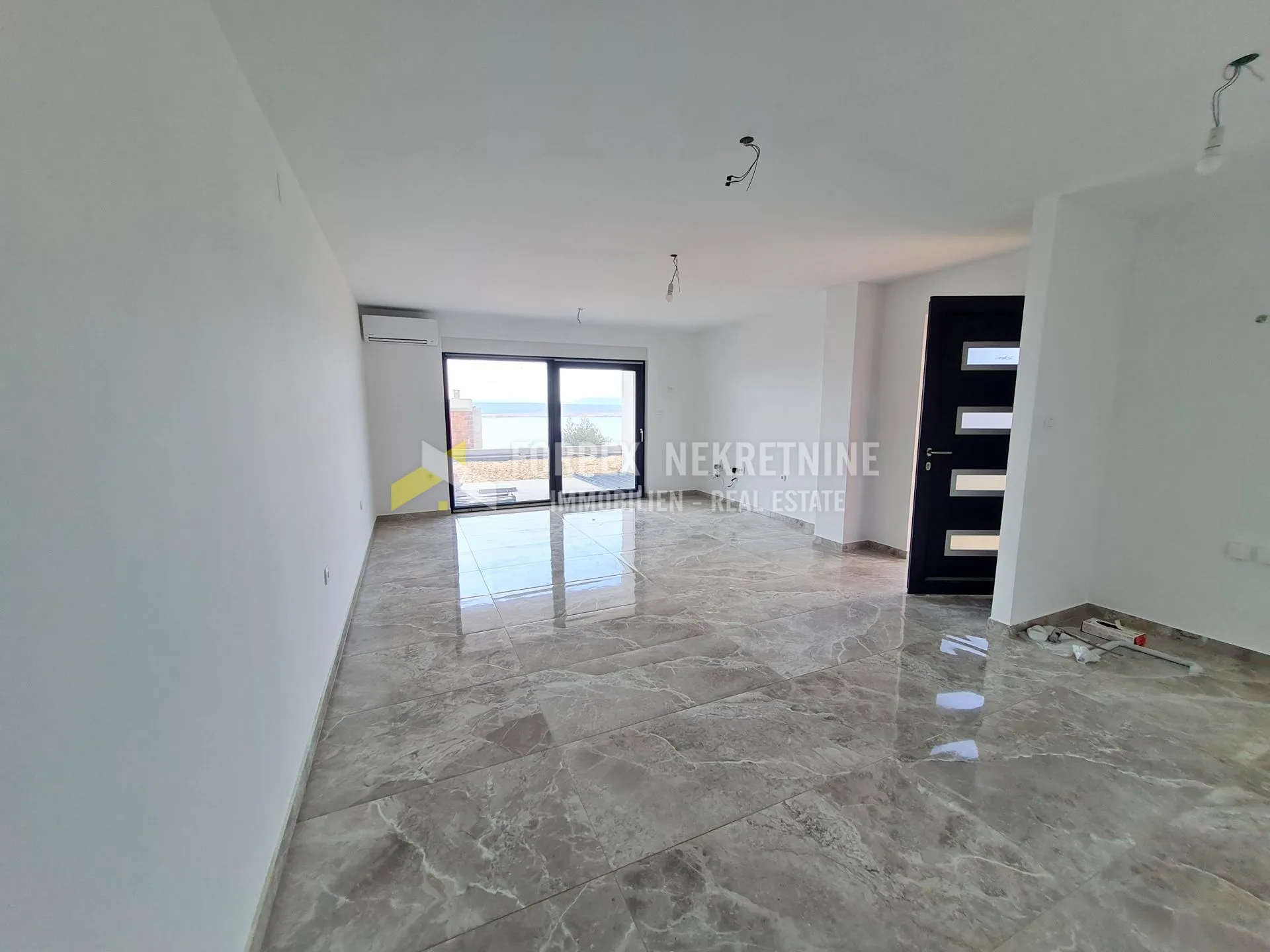 crikvenica-dvoetažni stan 101 m2 sa pogledom na more - slika 8