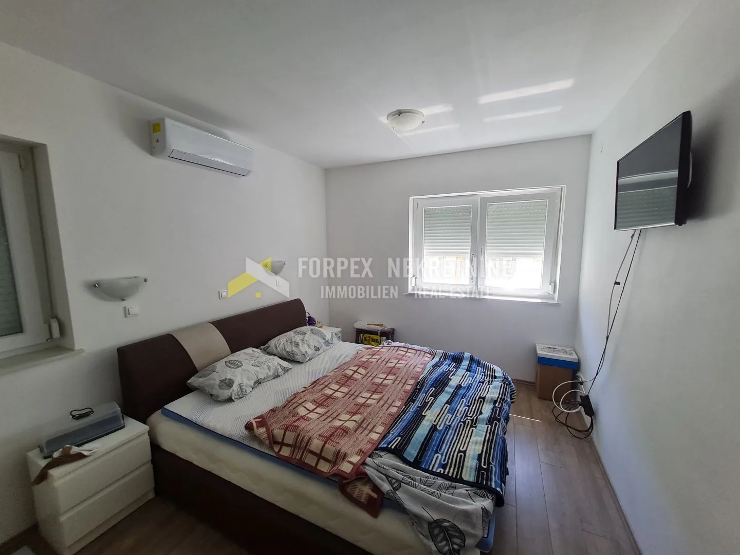 novi vinodolski stan sa 2s+db, sa okućnicom 170 m2 - slika 6