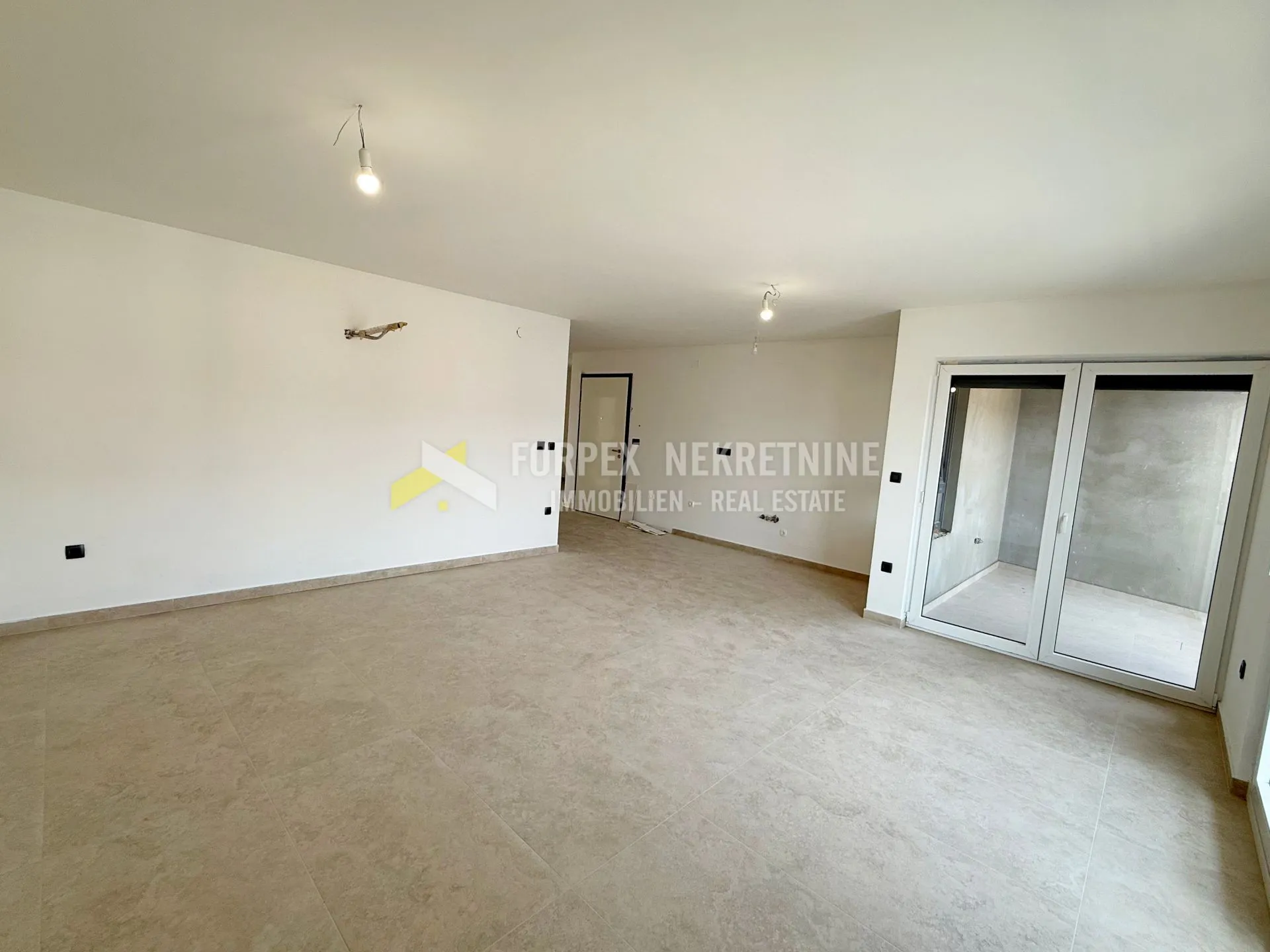 NOVI VINODOLSKI- STAN U NOVOGRADNJI 90 m2