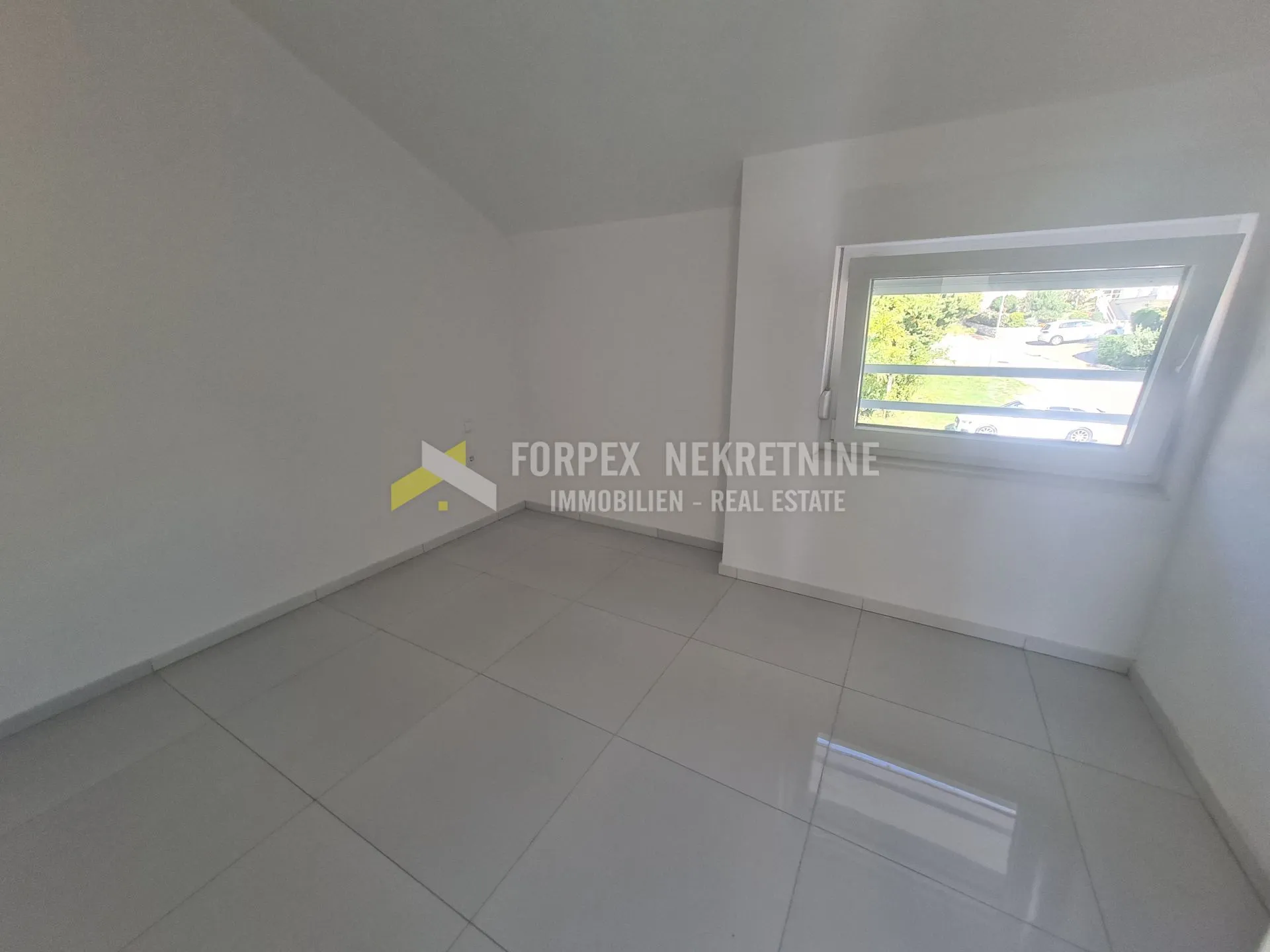 crikvenica- stan 58 m2 sa otvorenim pogledom na more - slika 8