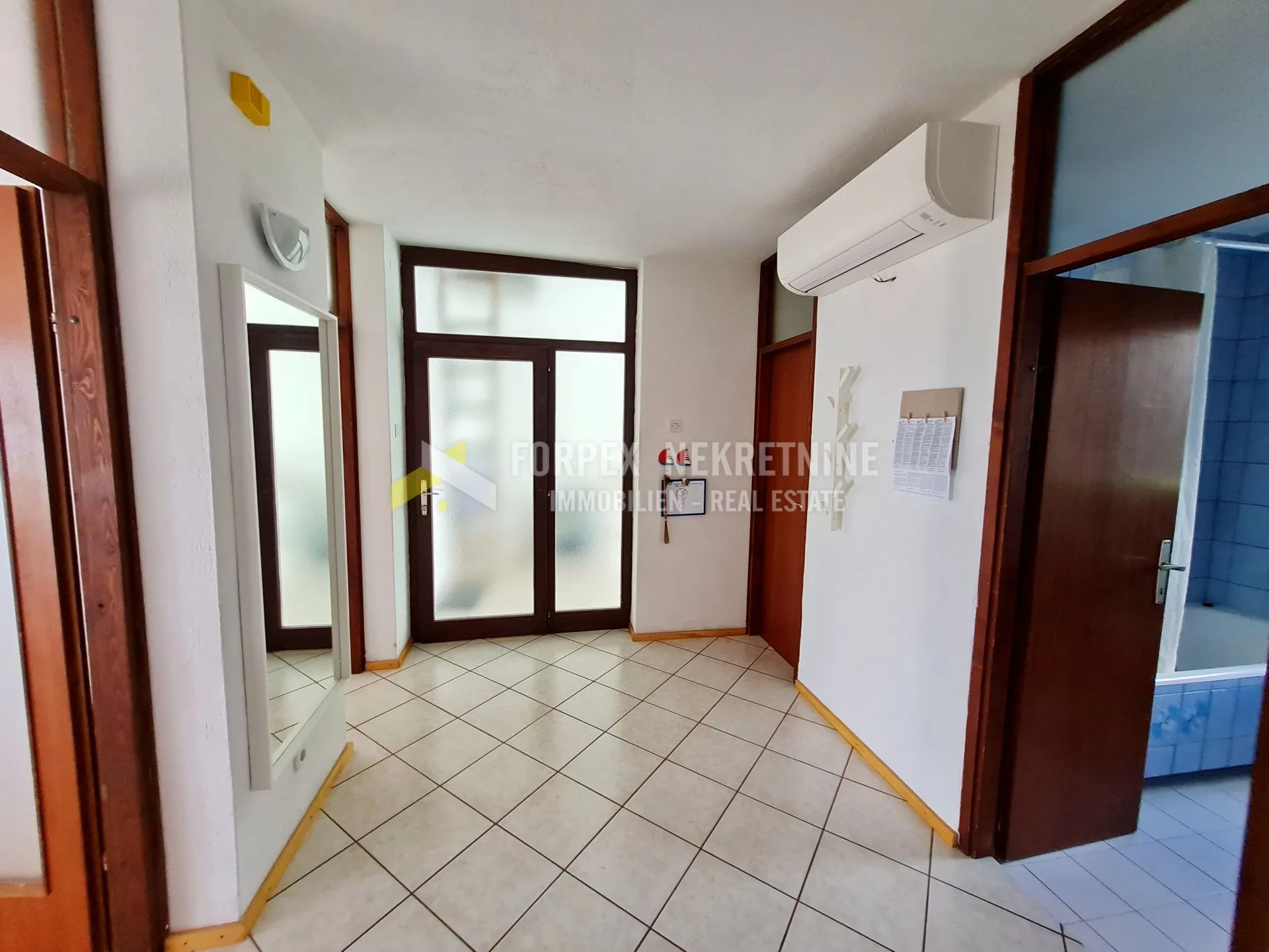 novi vinodolski stan 76 m2 sa pogledom na more - slika 12