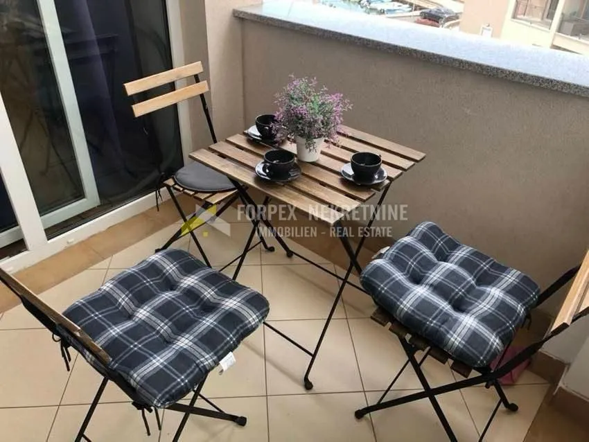 novi vinodolski-garsonijera s pogledom na more - slika 9