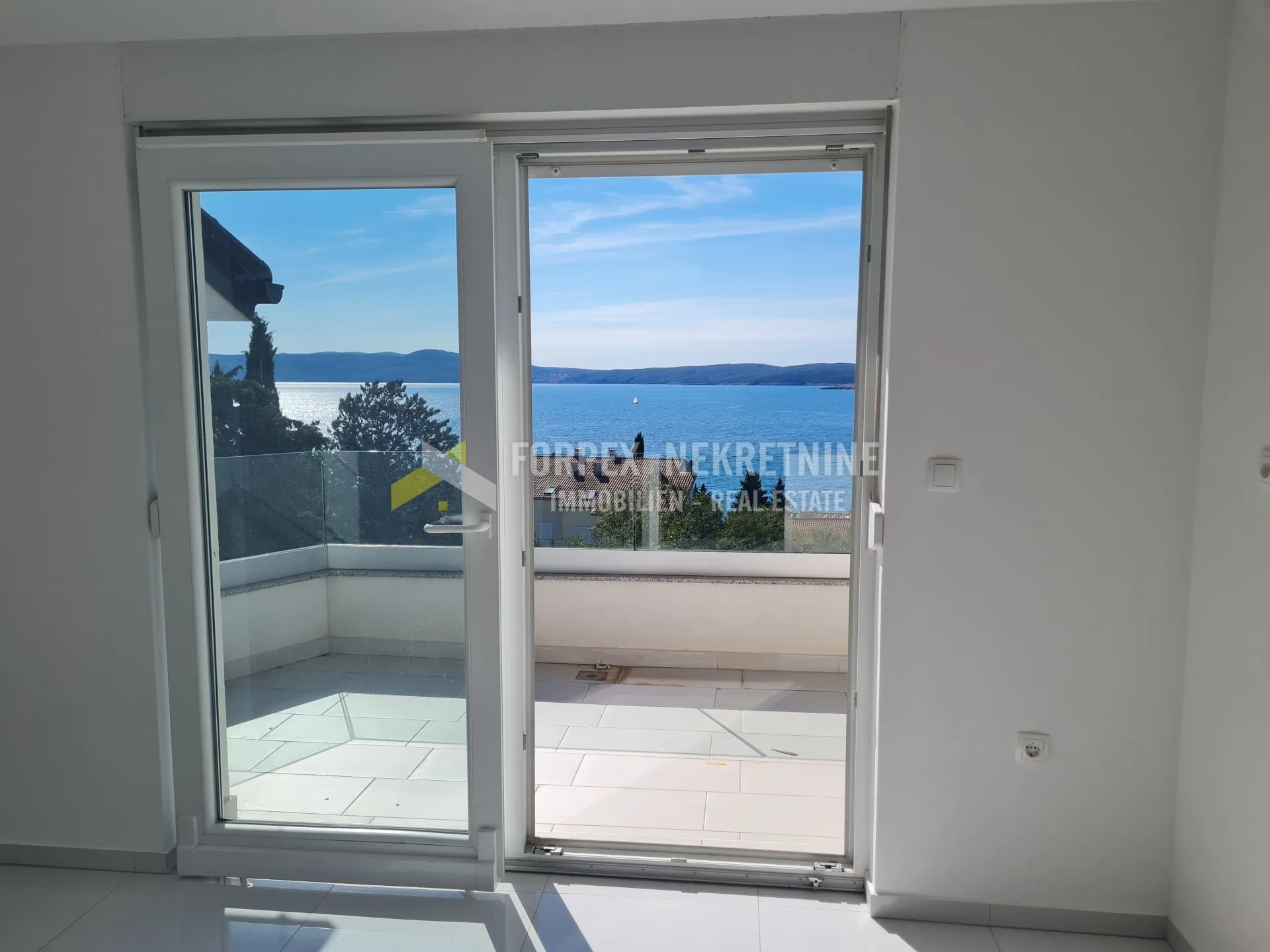 crikvenica-stan 54 m2 sa pogledom na more - slika 6
