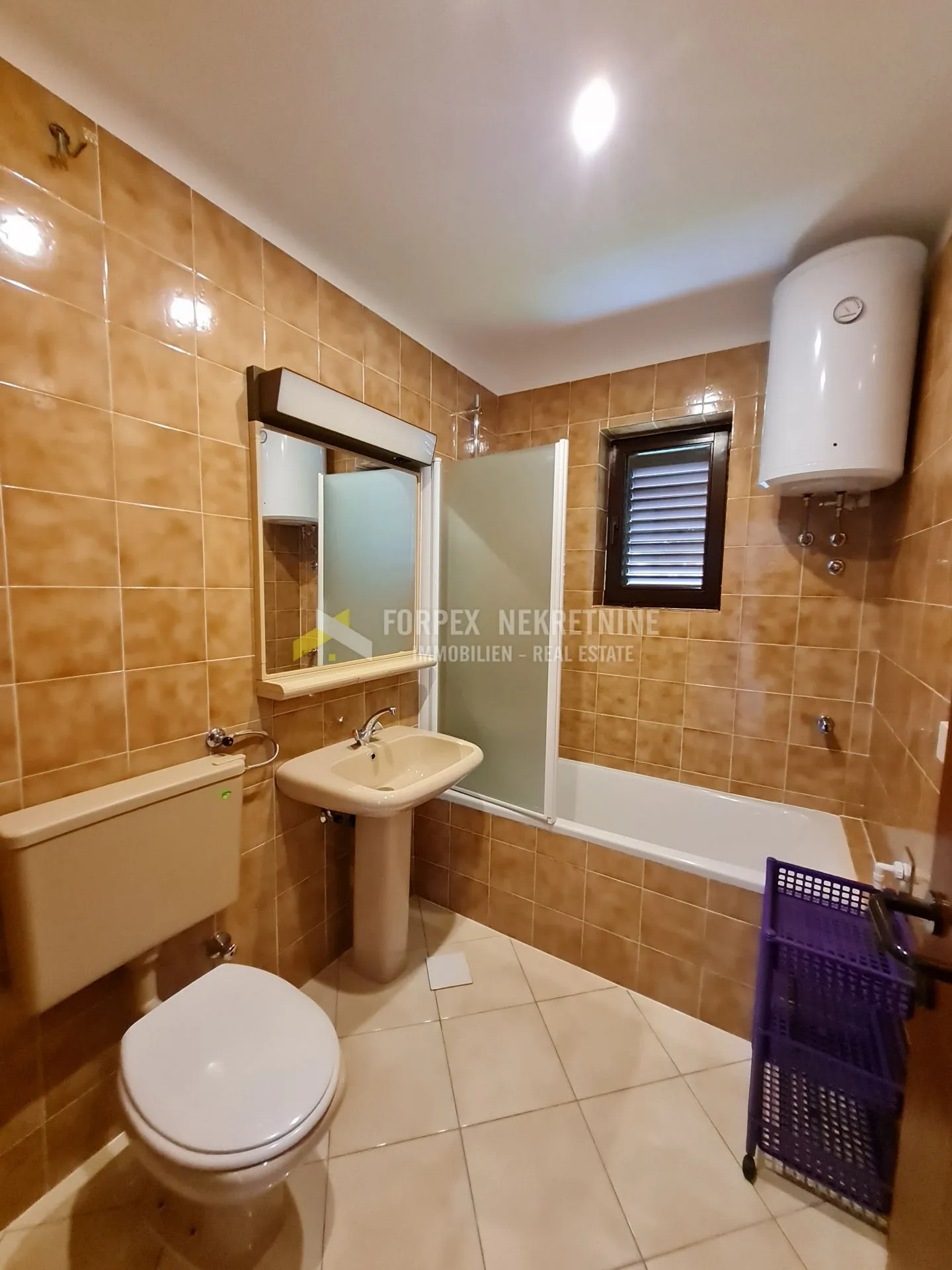 novi vinodolski-stan 70m2 sa okućnicom - slika 8