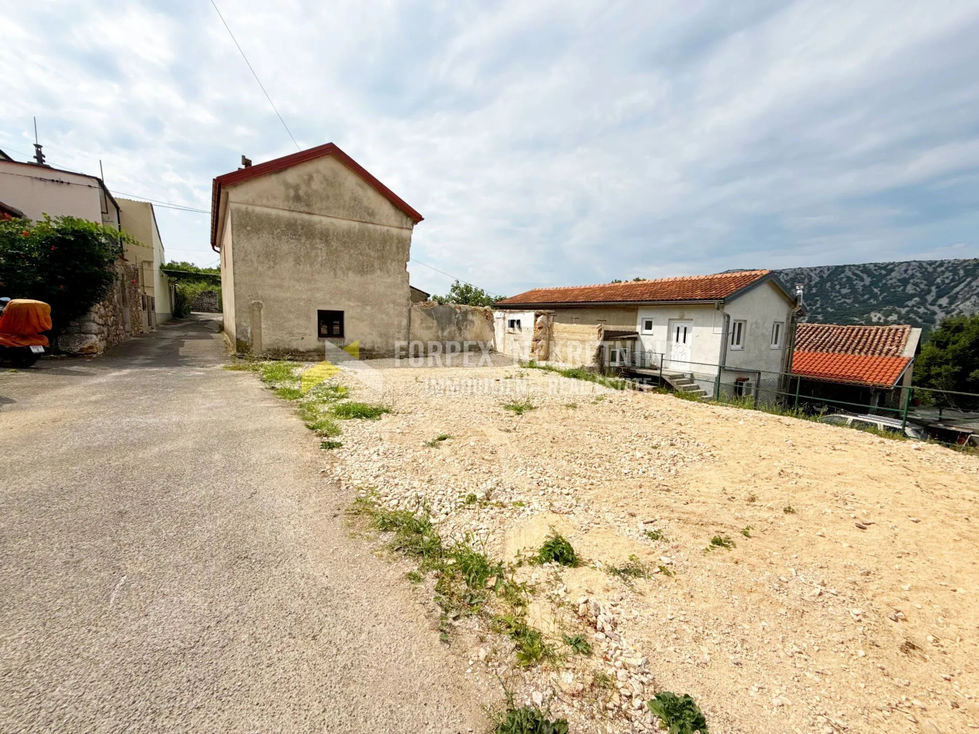 crikvenica -grižane-kuća sa okućnicom za adaptaciju - slika 8