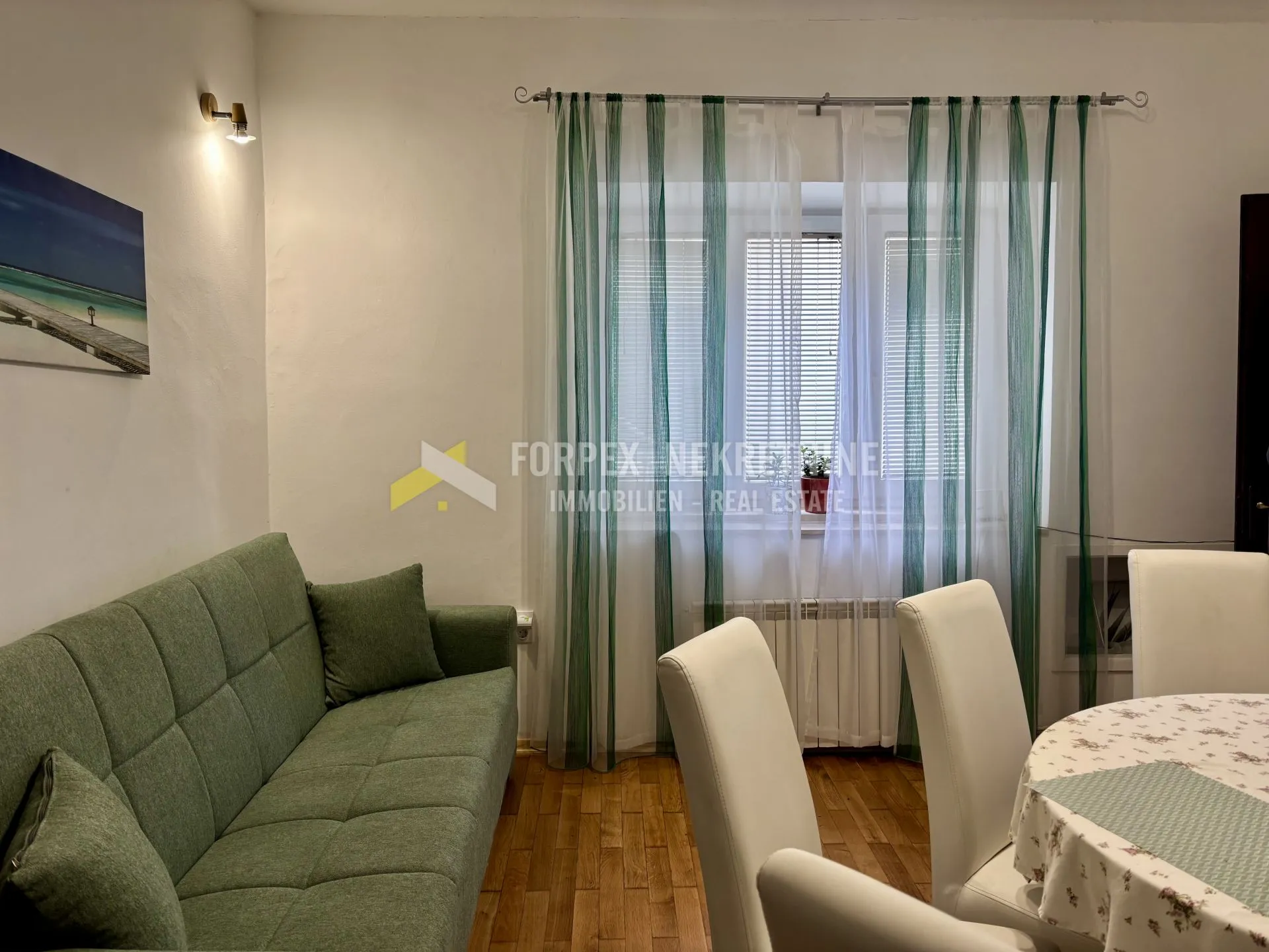 novi vinodolski-kuća u centru grada, parking, pogled na more - slika 6