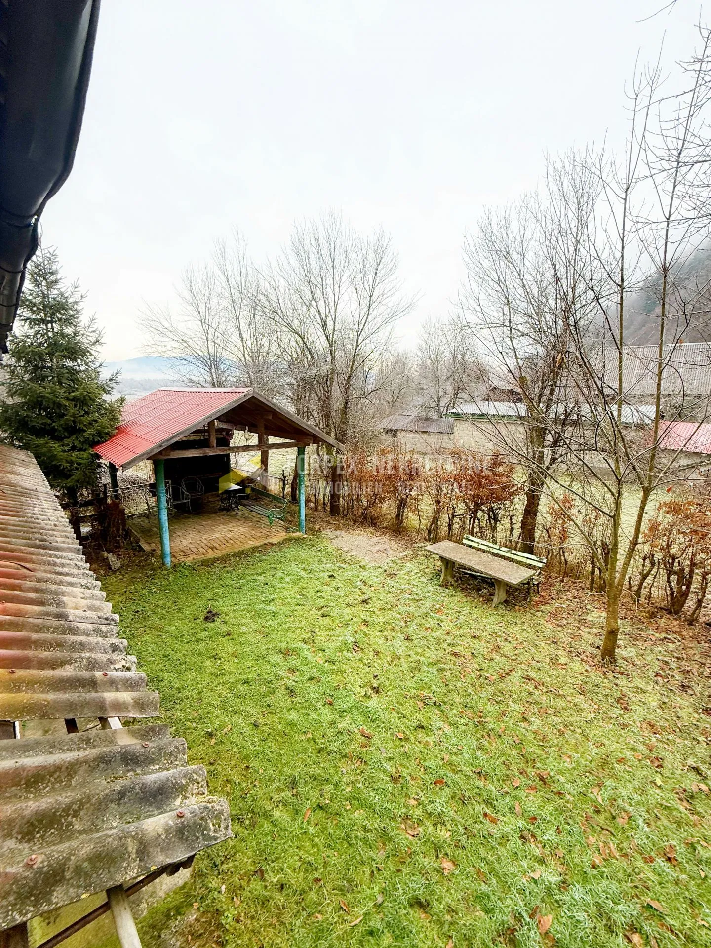 drežnica-kuća sa garažom i okućnicom - slika 2