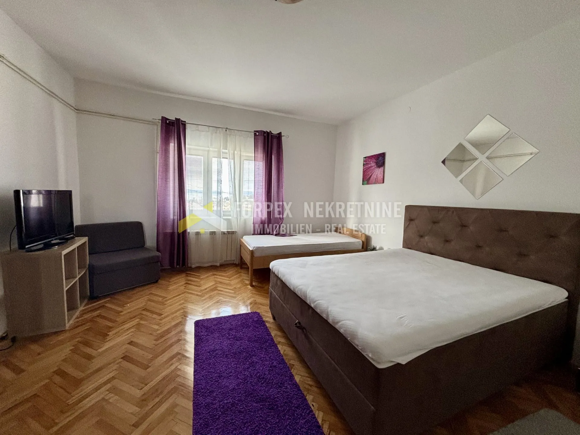 novi vinodolski-kuća u centru grada, parking, pogled na more - slika 21