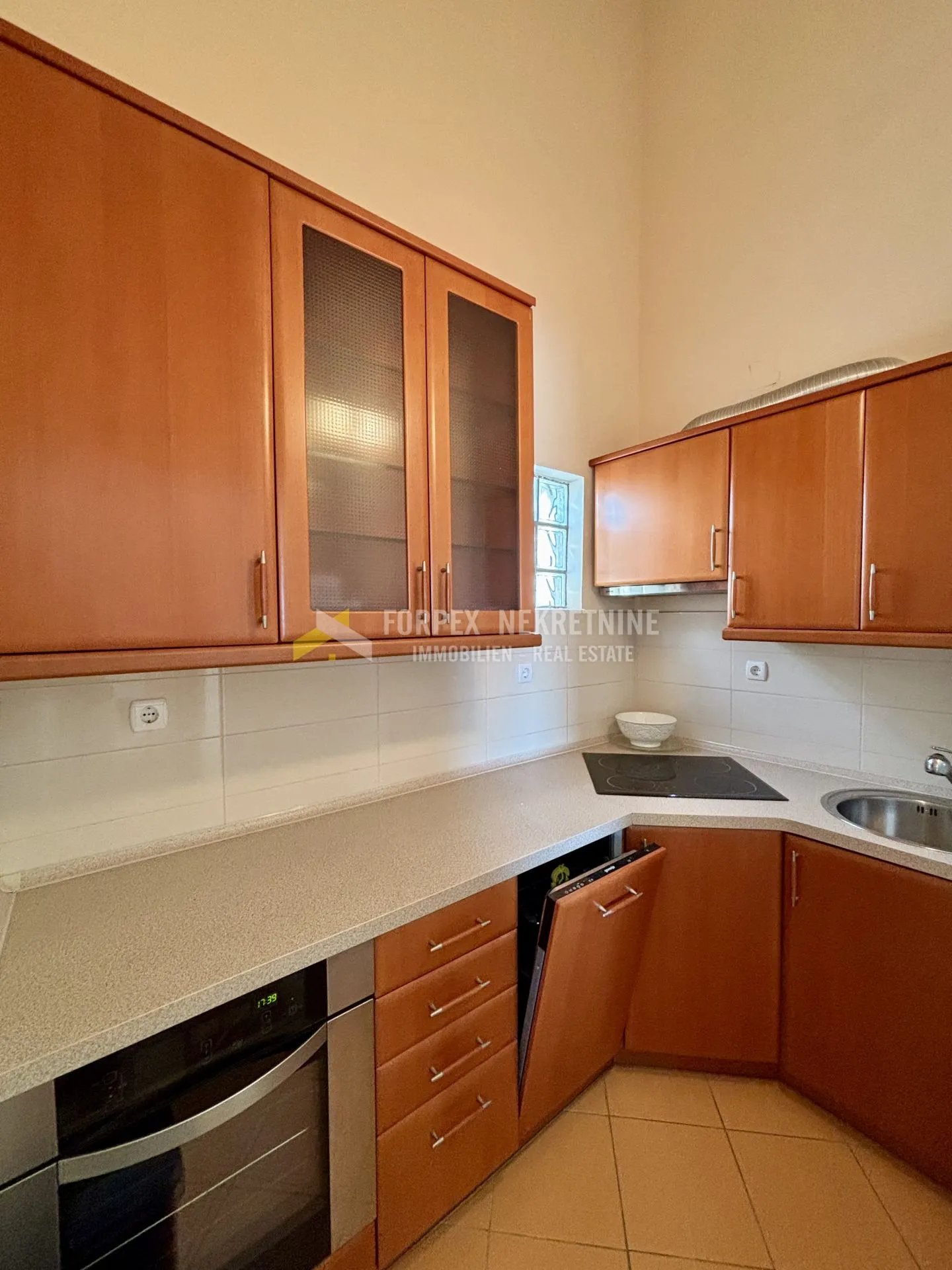 novi vinodolski-klenovica, stan 2s+db, pogled - slika 13