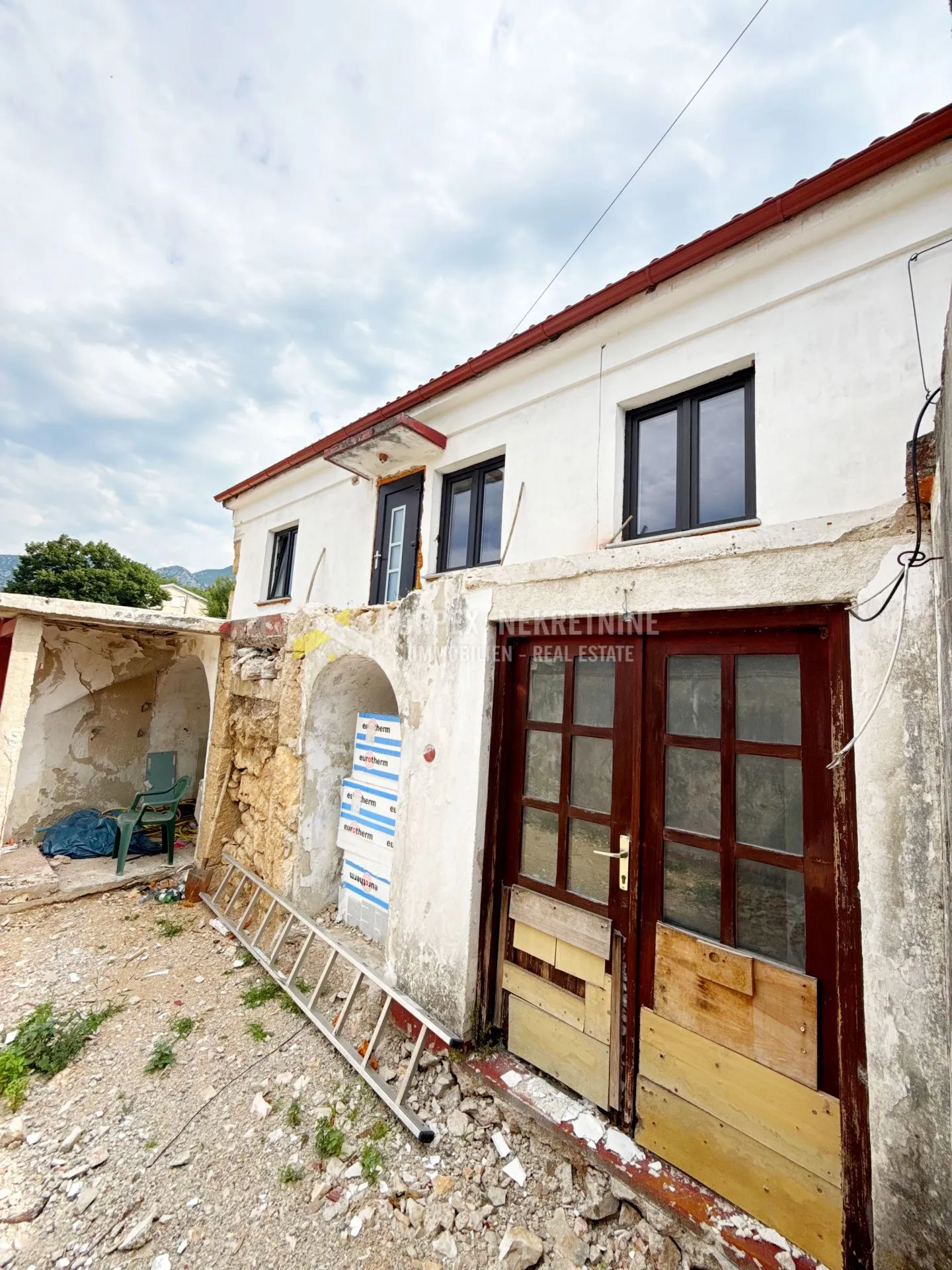 crikvenica -grižane-kuća sa okućnicom za adaptaciju - slika 3