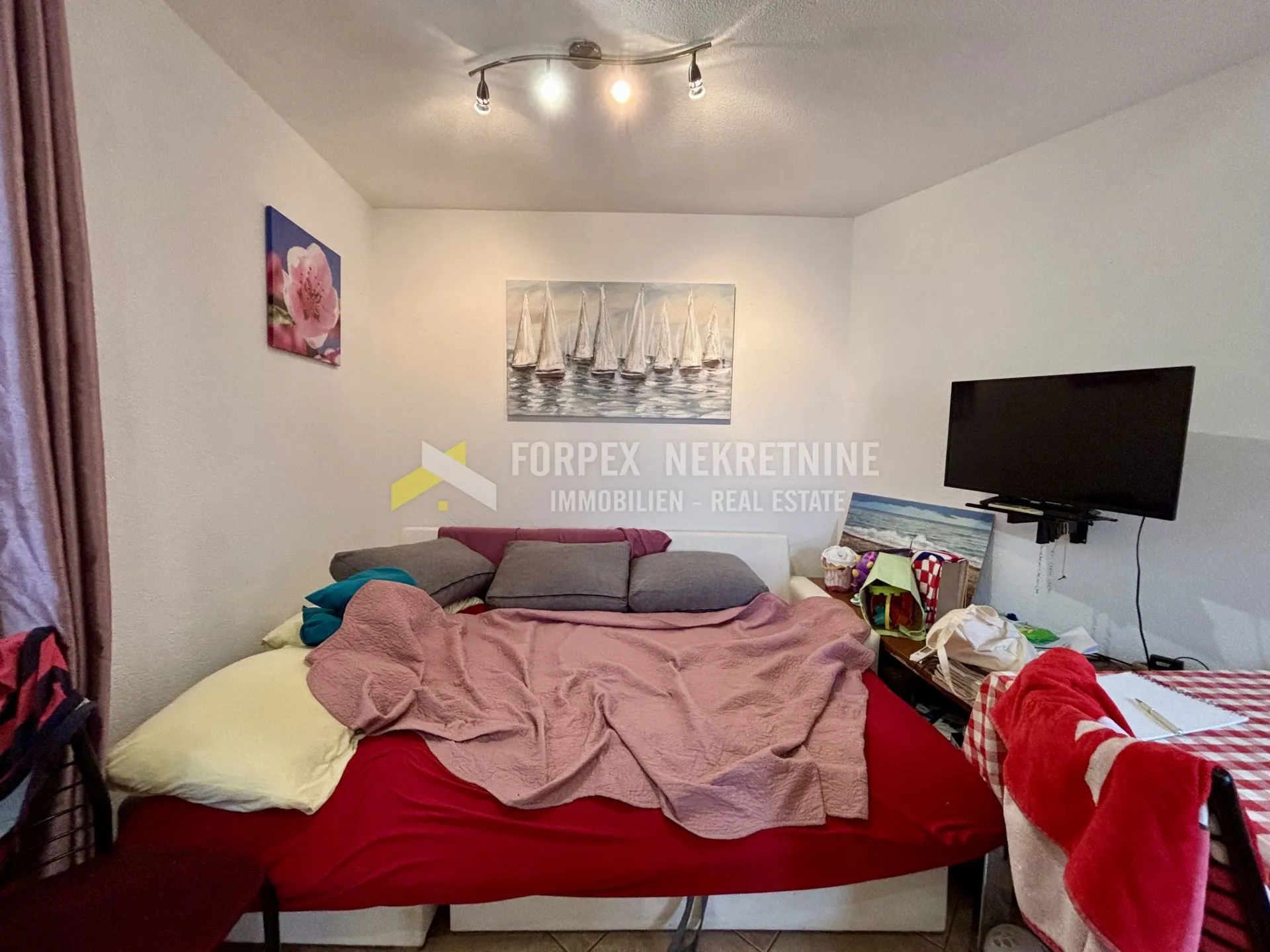 novi vinodolski-kuća u centru grada, parking, pogled na more - slika 27