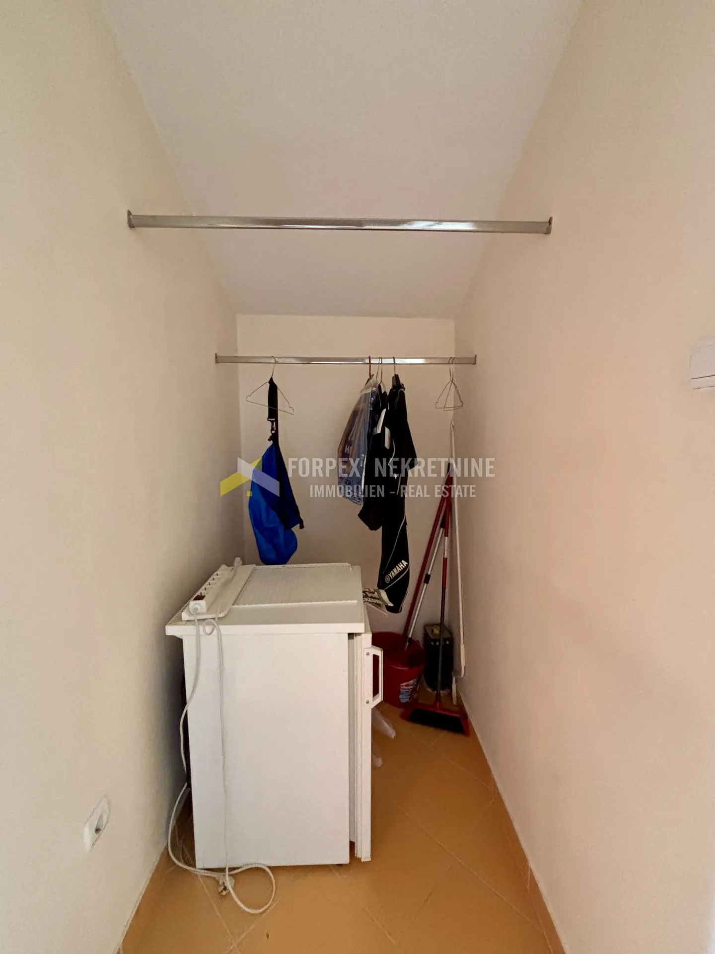 novi vinodolski-klenovica, stan 2s+db, pogled - slika 12