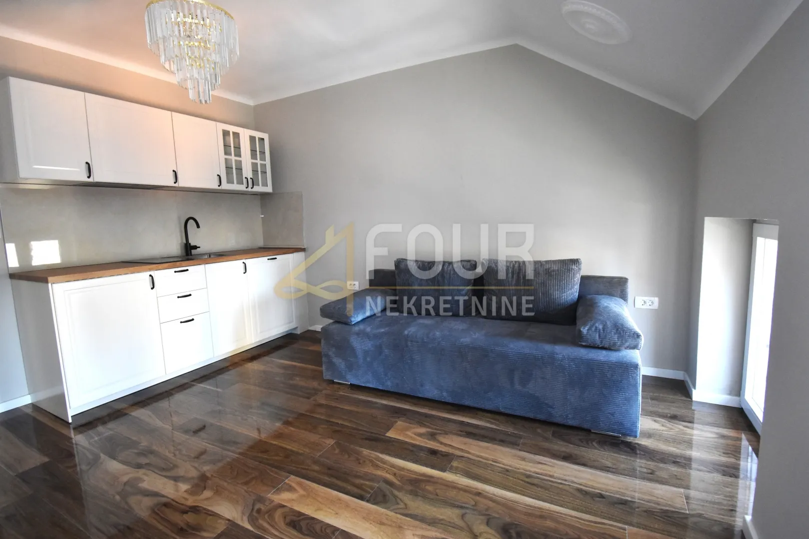 opatija, 89.26m2 - u naravi dva stana - slika 3