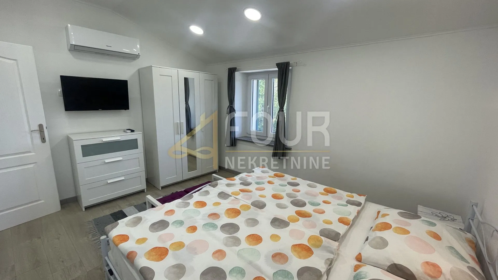 istra, poreč, kamena vila s bazenom - slika 38