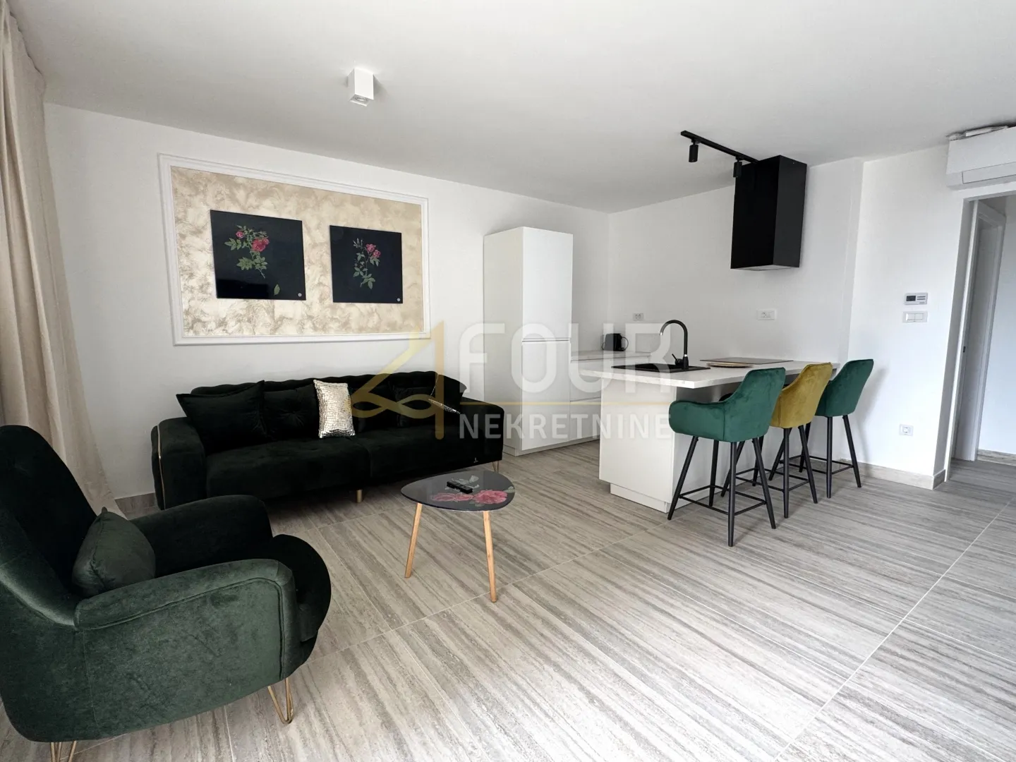 rijeka, podmurvice, vrhunska vila s 5 stanova i posebnom kućicom - slika 22
