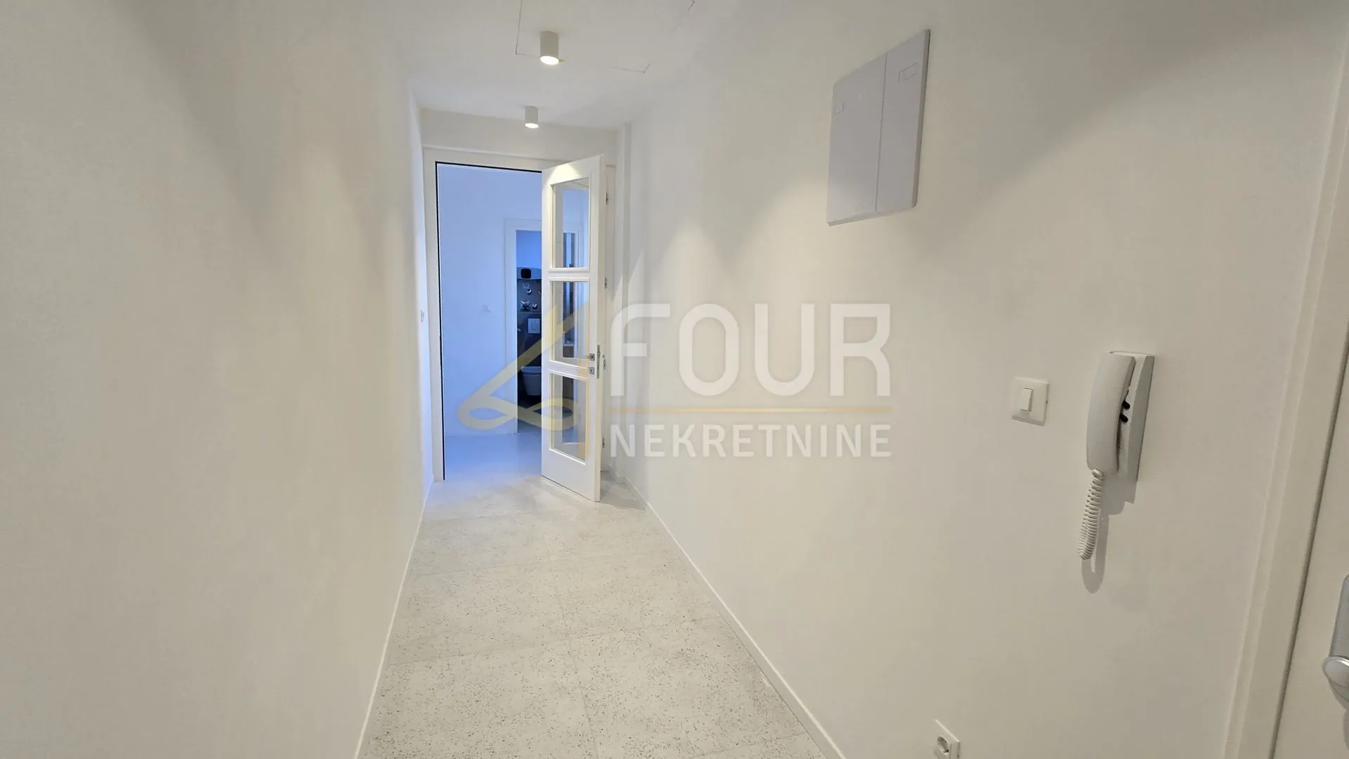 rijeka, vojak, 97m2, 3skl, balkon - slika 14