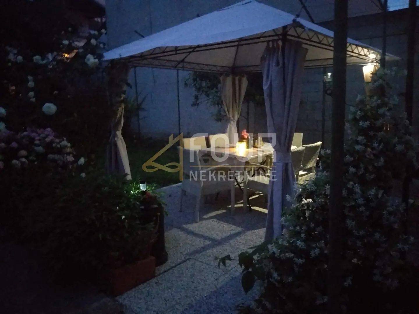 zagreb, trešnjevka, kuća s 2 stana, garažom i okućnicom - slika 17