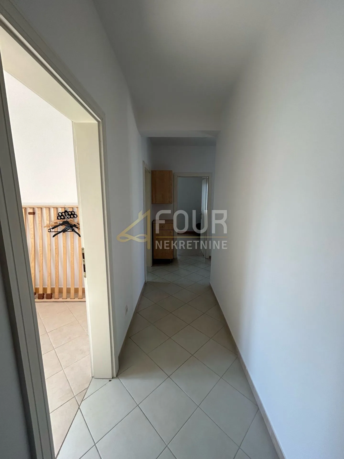 otok krk, malinska, 56.20m2, 2s+db, terasa, okućnica - slika 7