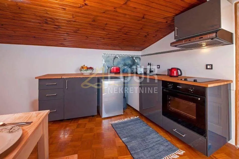 istra, rovinj, kuća u samom centru, 2 terase, pogled na more - slika 13