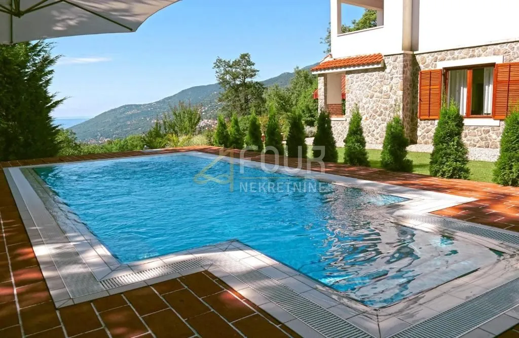 Opatija, Poljane, samostojeća kuća s bazenom i pogledom na Kvarner, cijena na upit! - Poljane, Opatija