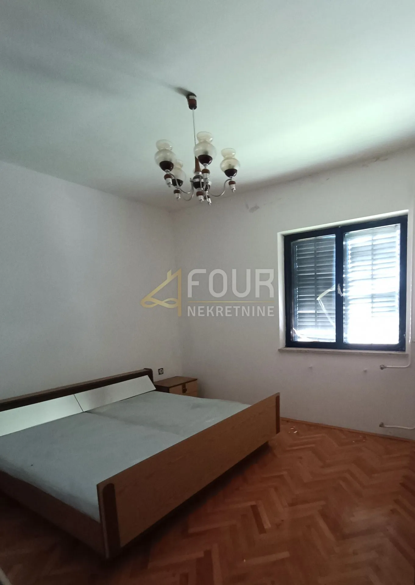 rijeka, pehlin, 412m2, kuća s 3 stana, velika okućnica - slika 4
