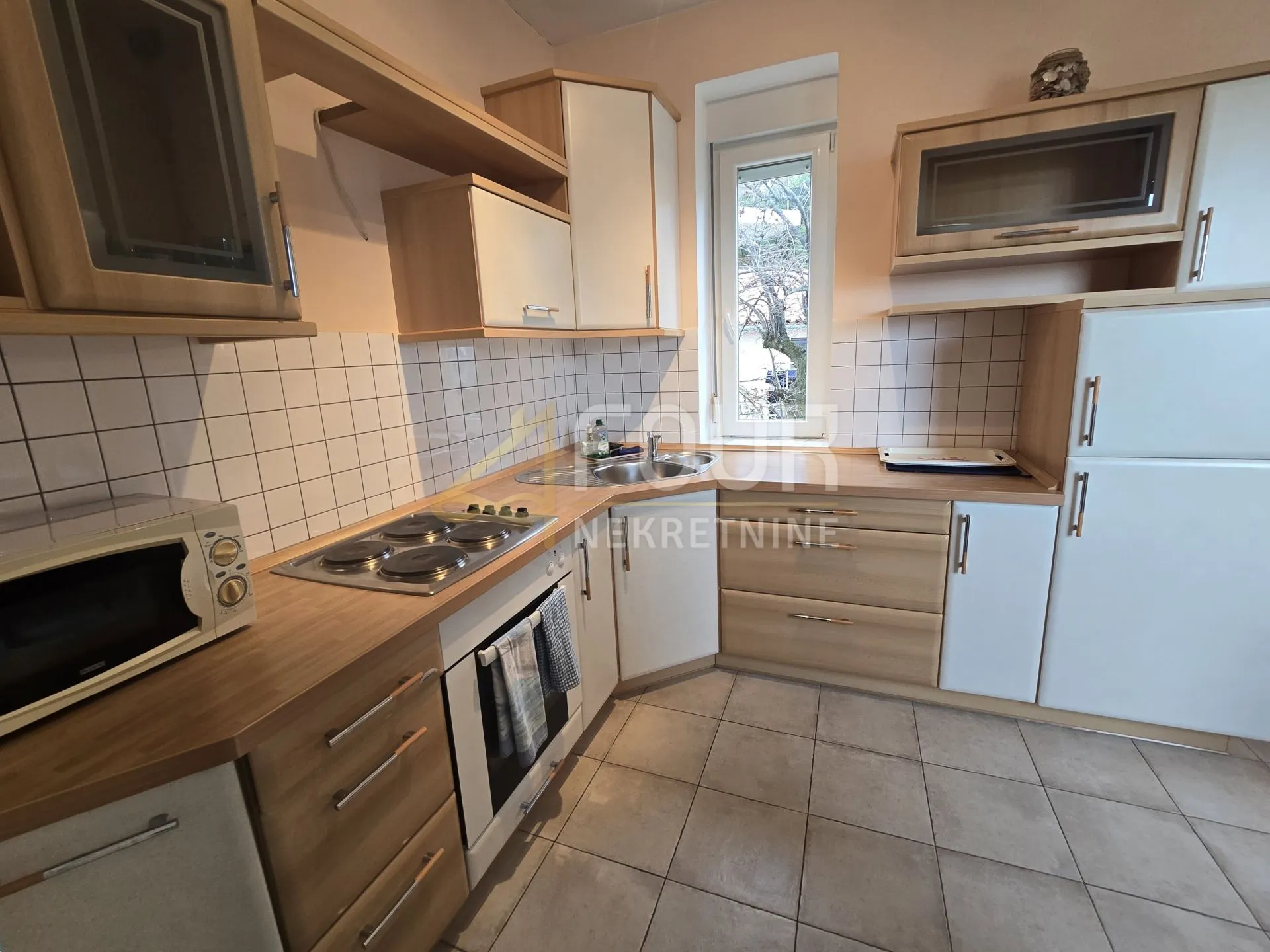 opatija, 86m2, 2s+db, 300m od mora! - slika 8