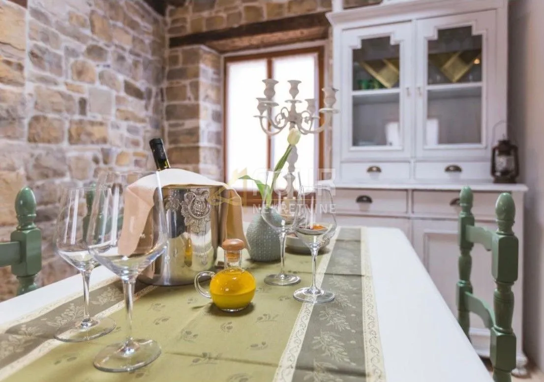 istra, oprtalj, šarmantna kamena vila, 3 apartmana - slika 7