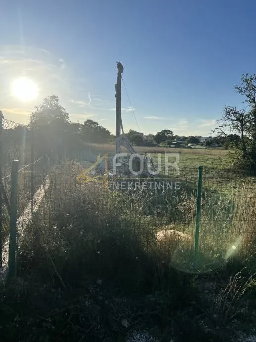 istra, ližnjan - okolica, poljoprivredno zemljište 535m2 - slika 2