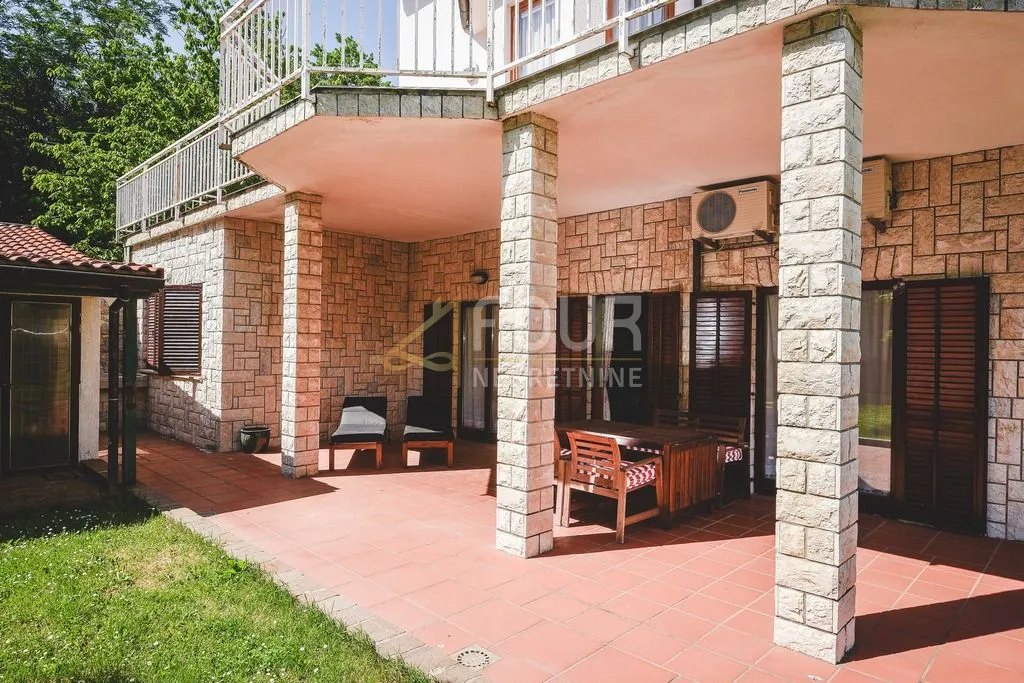 rijeka, trsat, predivna kuća okružena zelenilom - slika 3