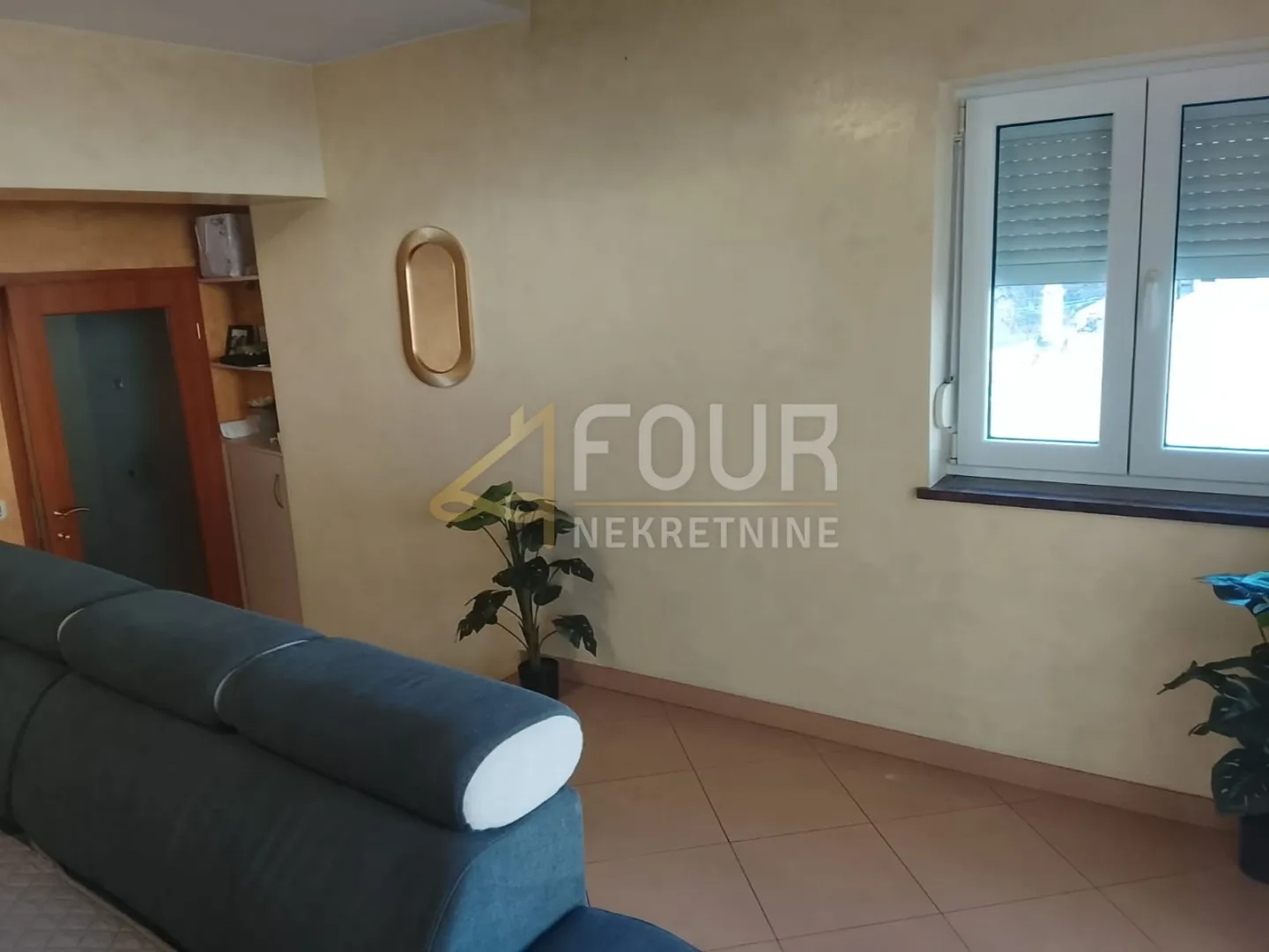 kastav, dvojna kuća, 300m2 - slika 7