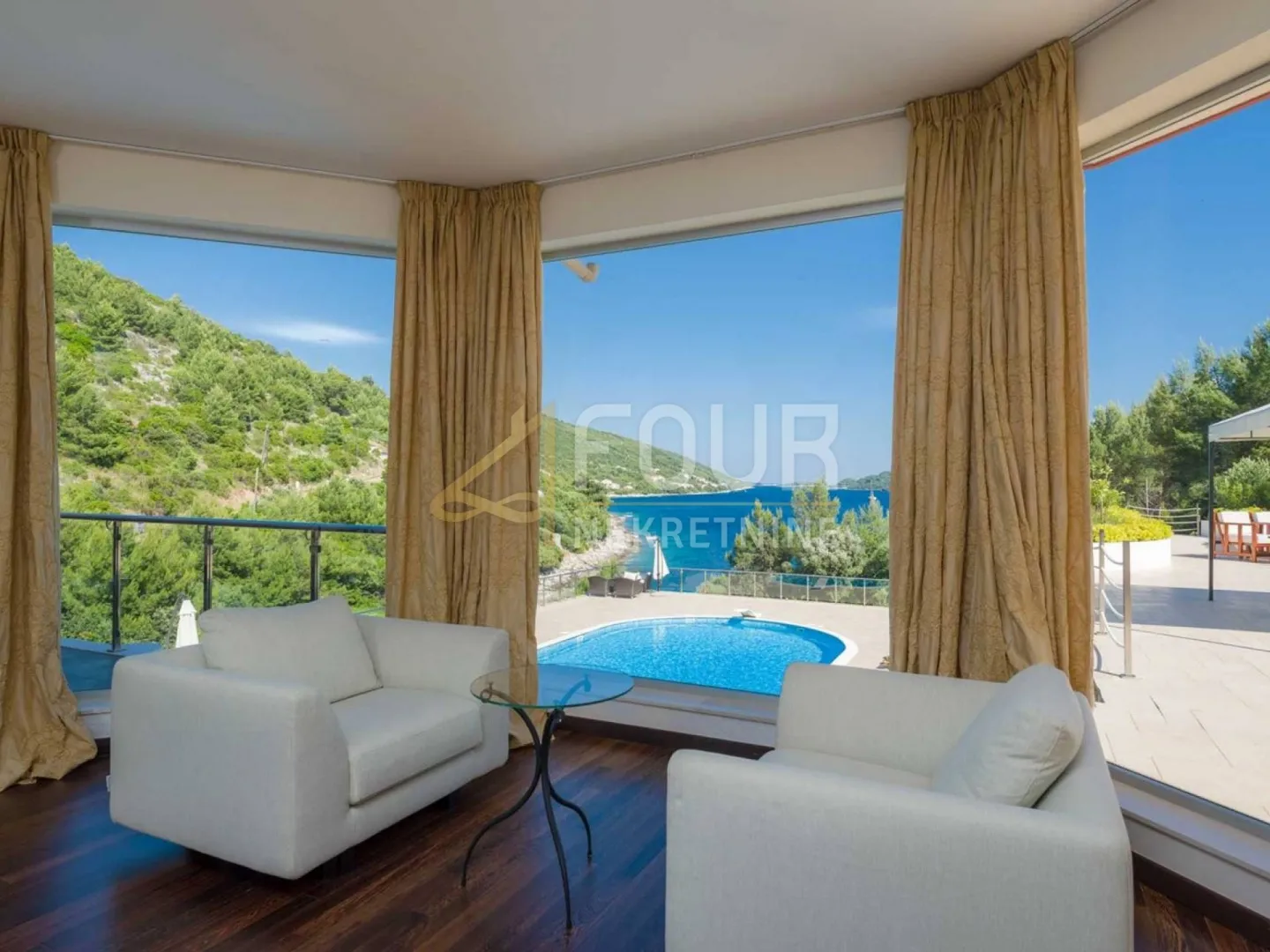 otok korčula, vila s bazenom - prvi red do mora ! - slika 3