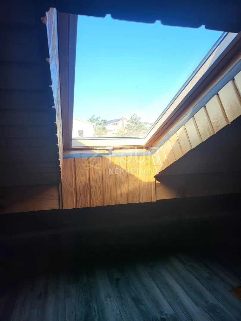 otok krk, 2s+db, 194.2m2, terasa, balkon, garaža - slika 24