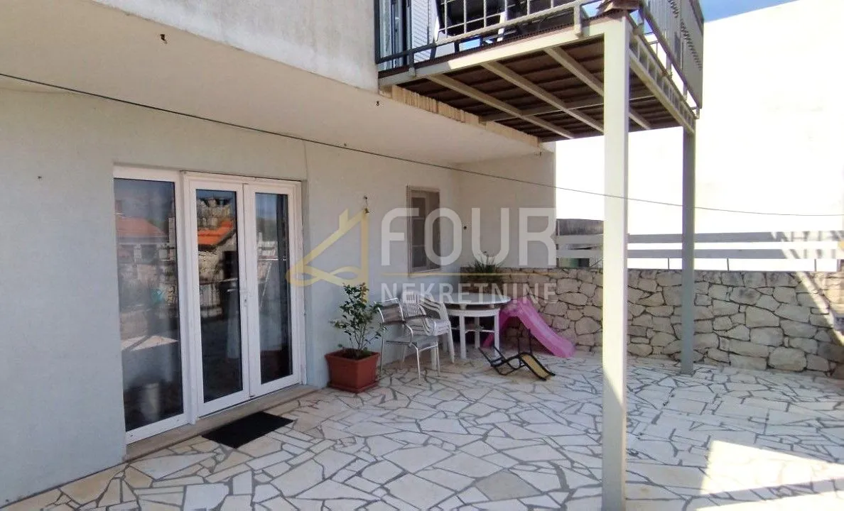 korčula, lumbarda, kuća s dva stana 180m od mora! - slika 18