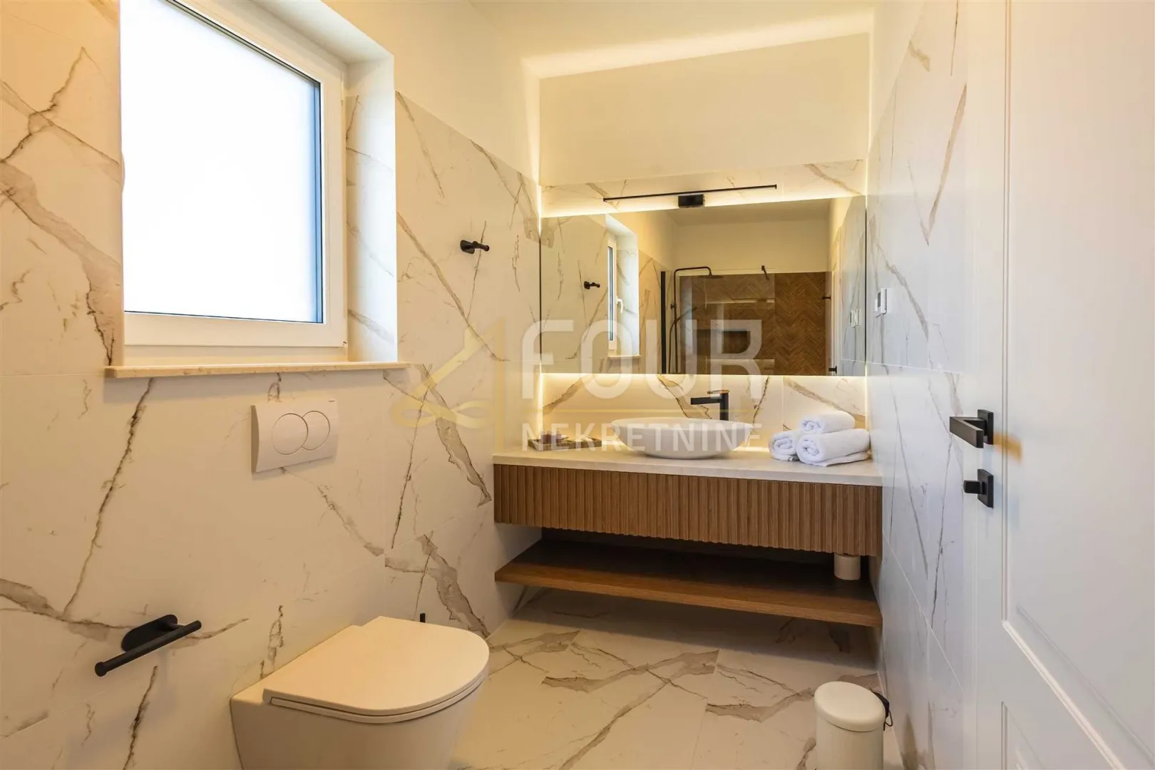 otok krk, dobrinj - okolica, dizajnerska vila s bazenom - slika 22