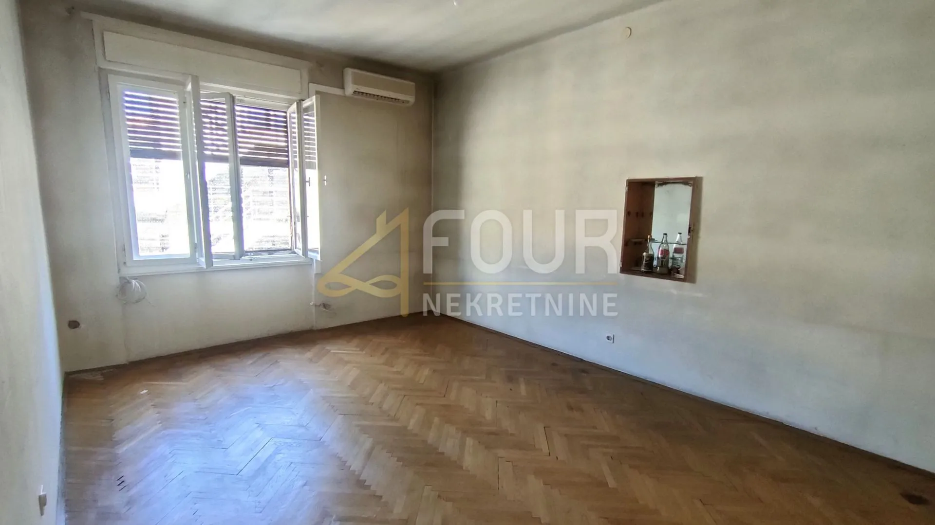Rijeka, Centar - strogi, 93.16m2, 3skl