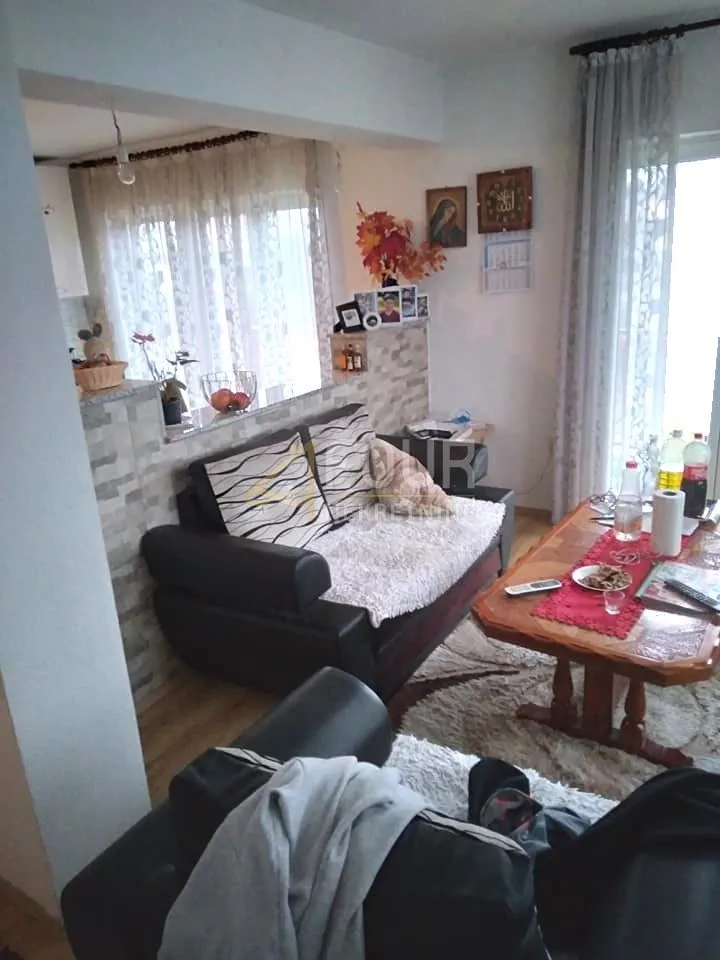 čavle, 100m2, etaža, 3s+db, balkon + dodatni objekt - slika 2