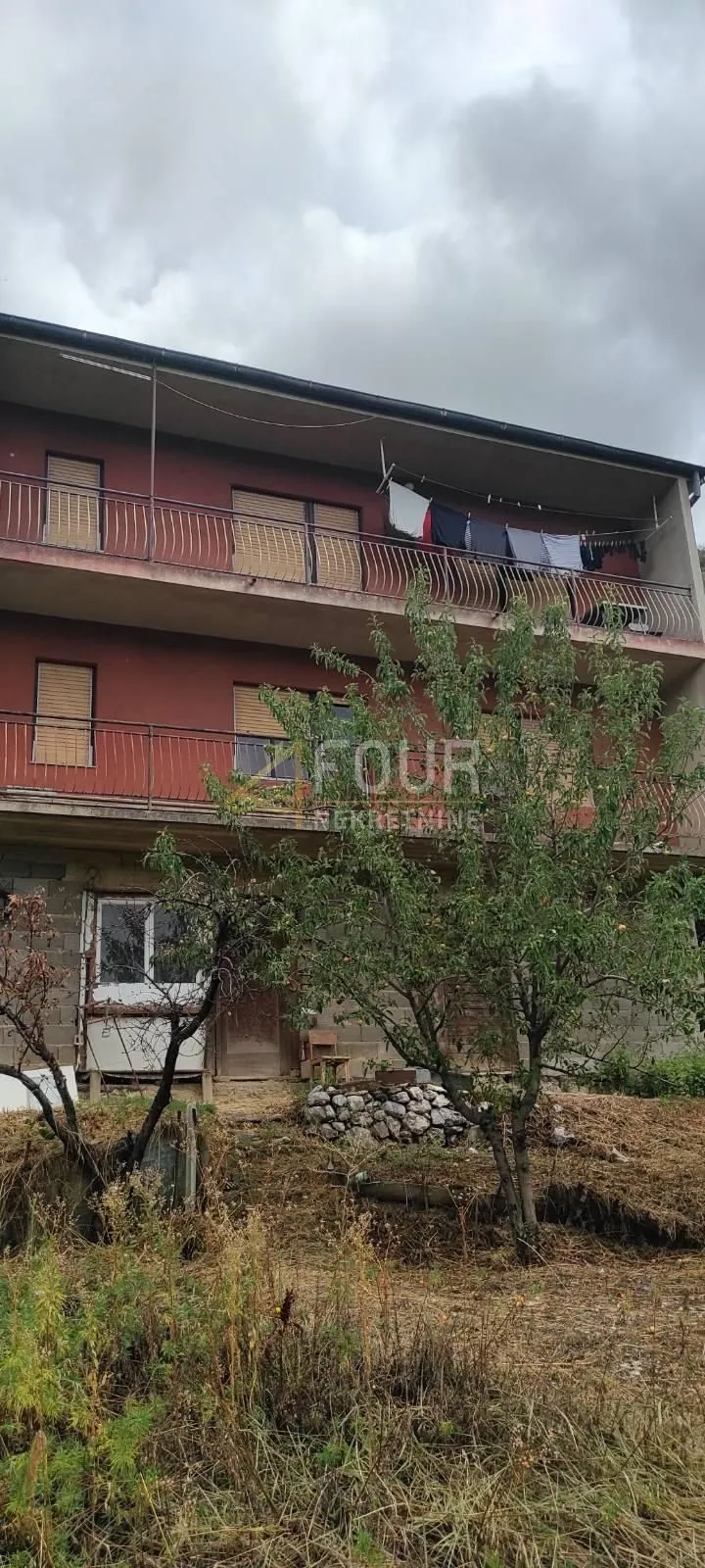 Rijeka, Sušačka Draga, kuća 250m2, garaža, velika okućnica