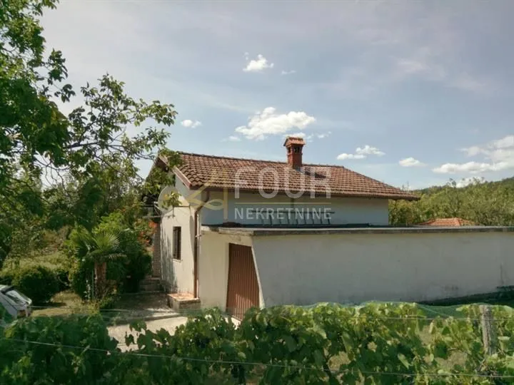 Istra, Lupoglav, Boljun, kuća, garaža i velika okućnica - Boljun, Lupoglav