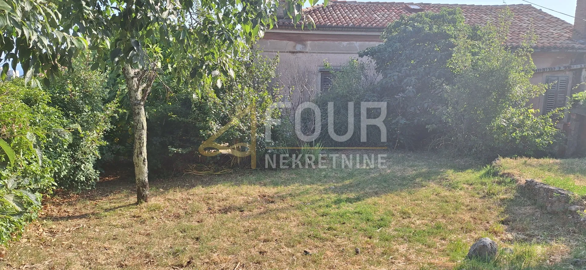 rijeka, trsat, etaža, 65.04m2, 2s+db, balkon + terasa, okućnica - slika 2