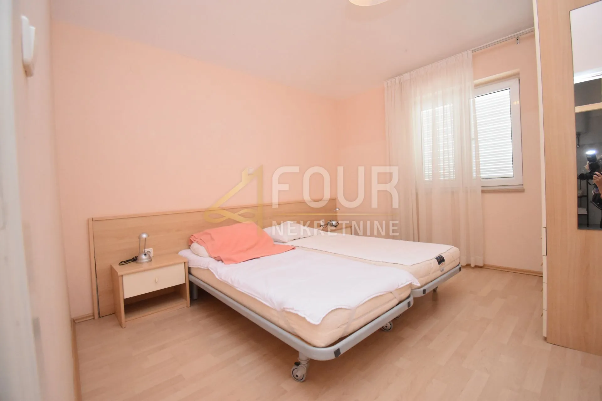 medulin - premantura - vila s 13 apartmana - slika 7
