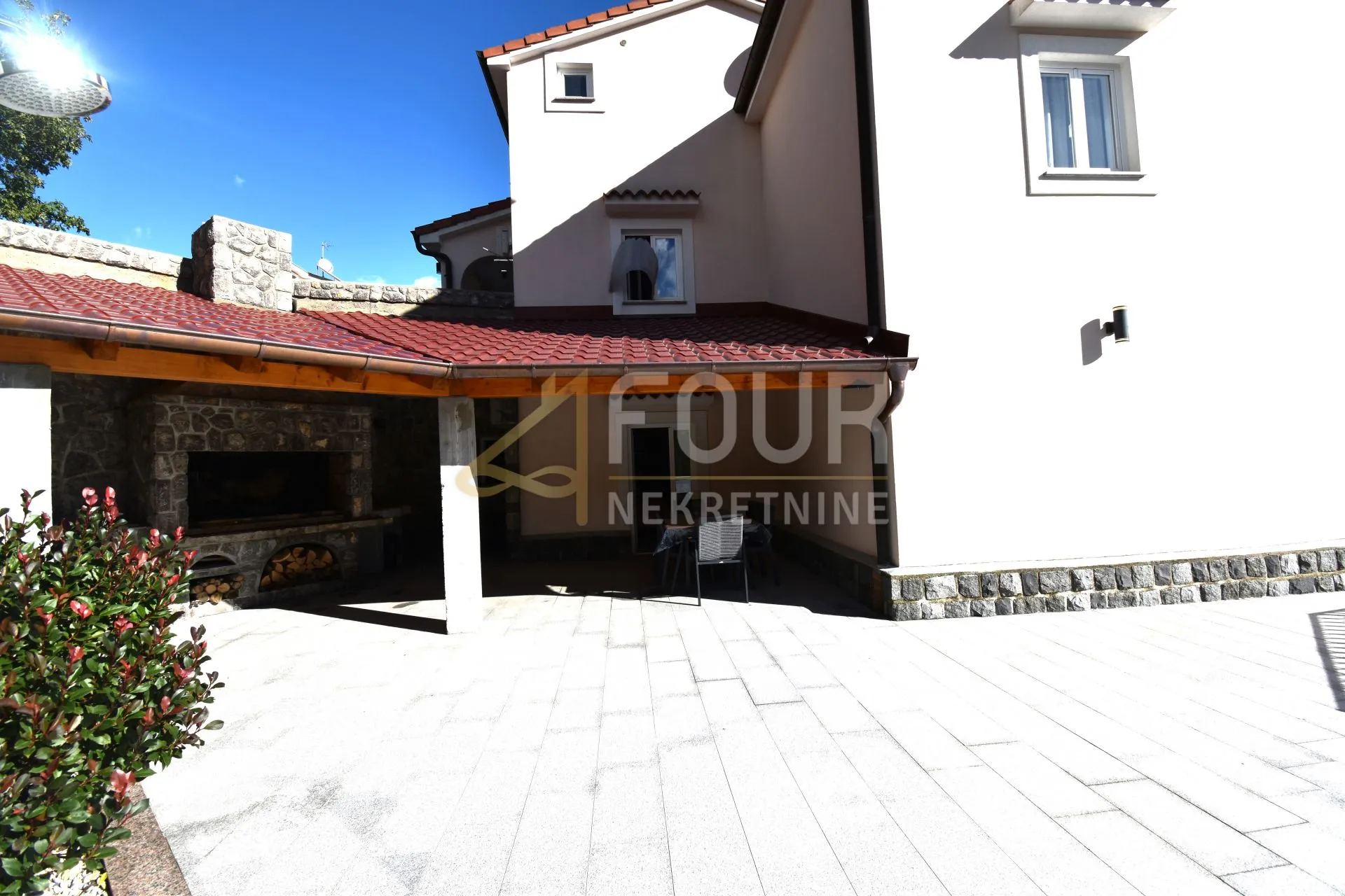 matulji, prekrasna vila s bazenom - slika 42